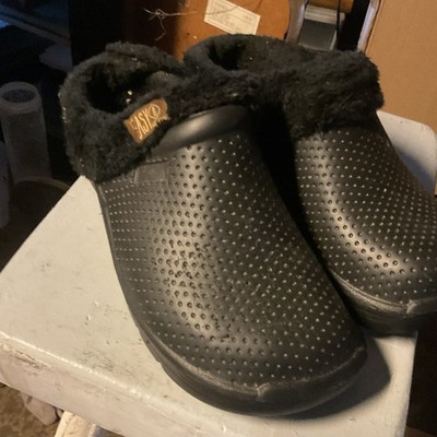 EASY USA Women's Black Faux Fur Lined Slip-On Clog Slippers Size 8