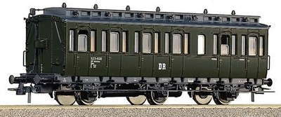 ROCO HO 44584 East German (DDR), 2nd Class Passenger Car of the DR, III