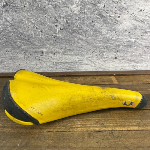 Vintage Avocet O2 Air Saddle Ti Seat Yellow Titanium 1990s Race MTB Road Italy - Picture 7 of 19