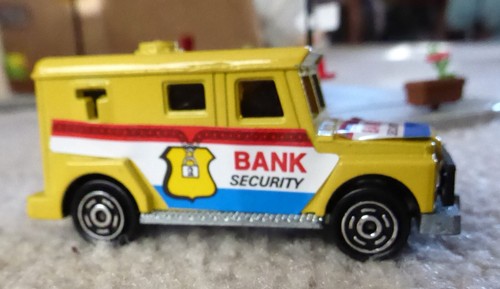 Majokit ~ Bank ~ #724 ~ Gebäude, Zubehör, Majorette Auto ~ Oldtimer ~ komplett - Bild 7 von 10