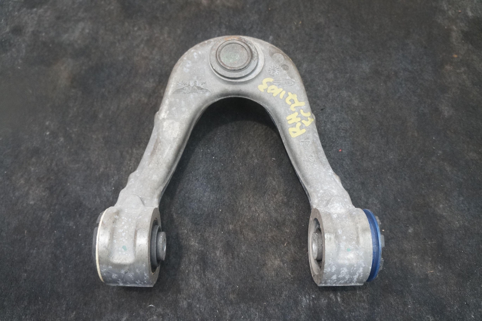 Front Suspension Right Upper Control Arm Wishbone Aston Martin V8 Vantage 2007