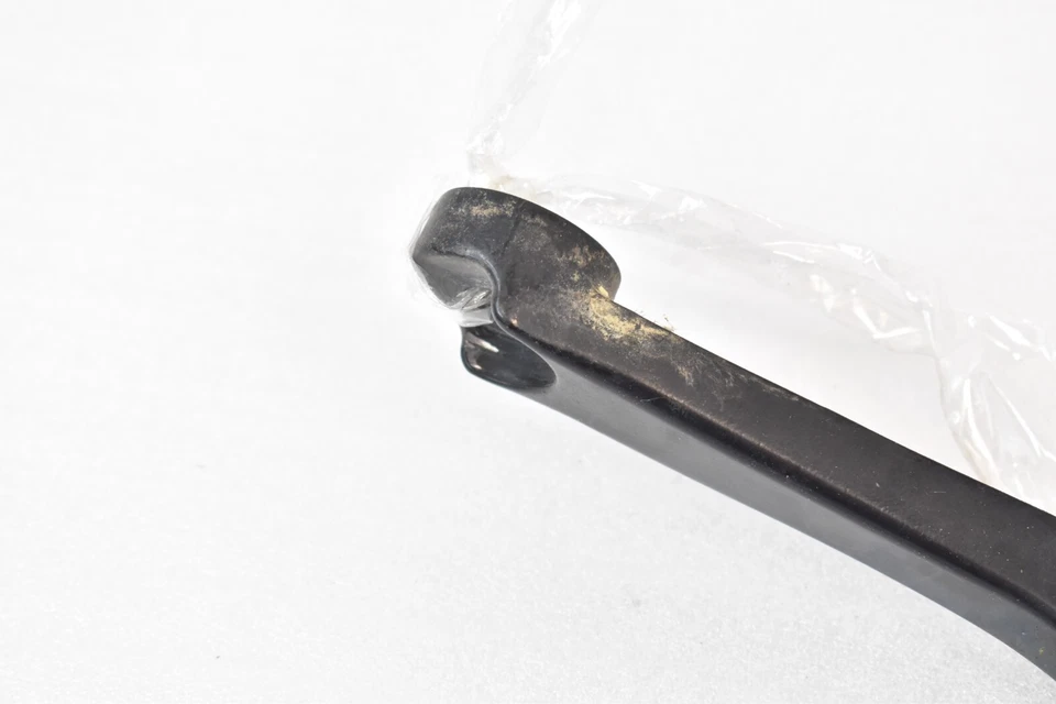 🚀 MASERATI GHIBLI PARA-BRISA BRAÇO E LÂMINA DO LIMPADOR DO LADO ESQUERDO DO MOTORISTA FABRICANTE DE EQUIPAMENTO ORIGINAL 2014 - 2020 - Imagem 2 de 4