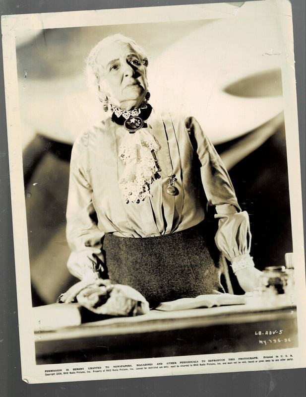 SUPER RARE!! 8X10 1935 ORIG "GRAND OLD GIRL" MAY ROBSON MOVIE SCENE!!