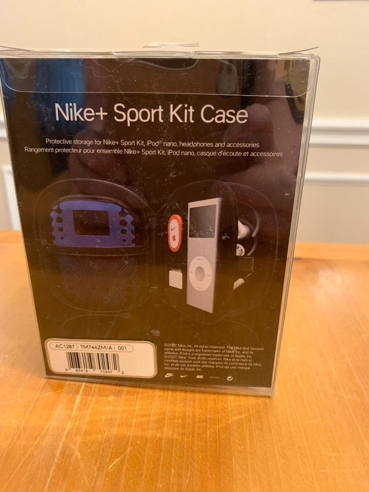 Nike Sports Kit case For iPod Nano and accessories - Image 2 of 4