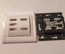 84544 Interrupteur centralisé de volet émetteur radio Legrand Sagane - In One