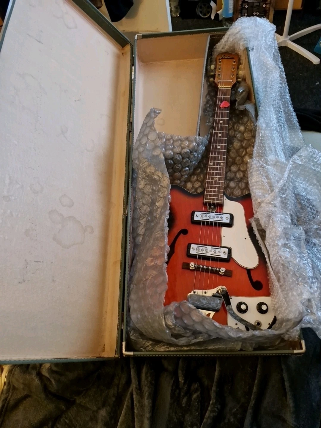 Picture 1 of 1