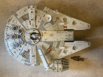 Star Wars Legacy Collection Millennium Falcon Hasbro 2008 - Missing Some Pieces
