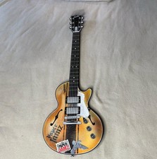 2009 Paper Jamz Guitar Instant Rock Star 30 Toy Music Fender Instrument