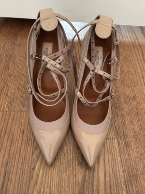Valentino Garavani patent beige strappy pumps
