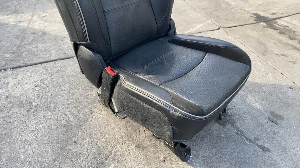 ⭕ 2012-2024 Ram 3500 Driver Side Seat Black Leather Assembly Left LH Laramie Foto 3 de 4