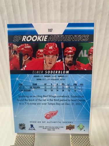 2022-23 SP Rookie Authentics Elmer Soderblom Blue #107 Detroit Red Wings - Picture 2 of 2
