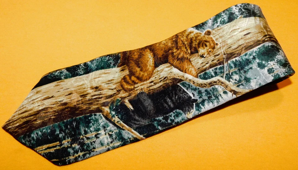 ESPECIES ENDERGERED WEMBLEY HECHAS EN EE. UU. CORBATA MOTIVO OSO MULTICOLOR - CORBATAS PARA EL CUELLO Foto 2 de 4