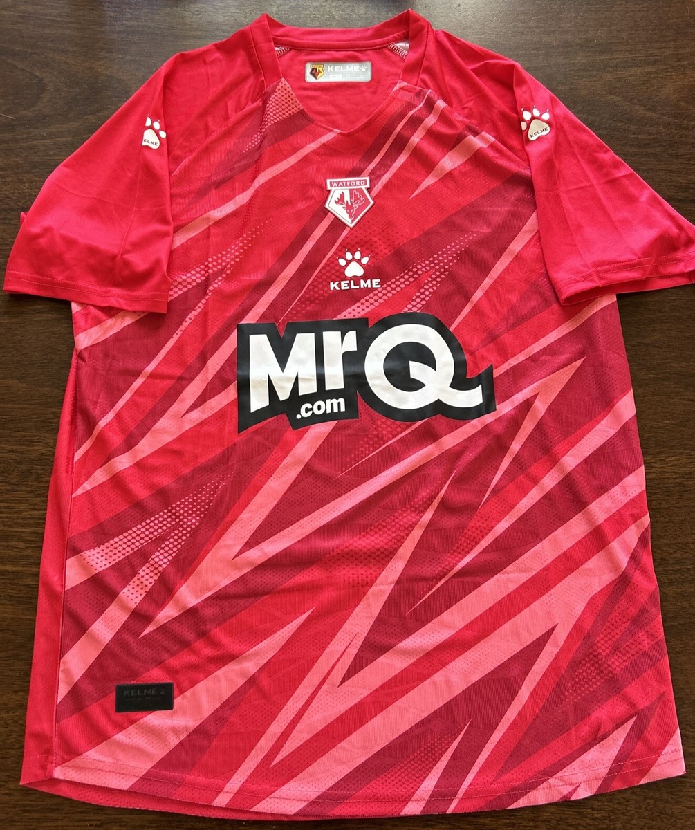 Large Watford FC Football Shirt 2023-24 Pink GK Soccer Jersey