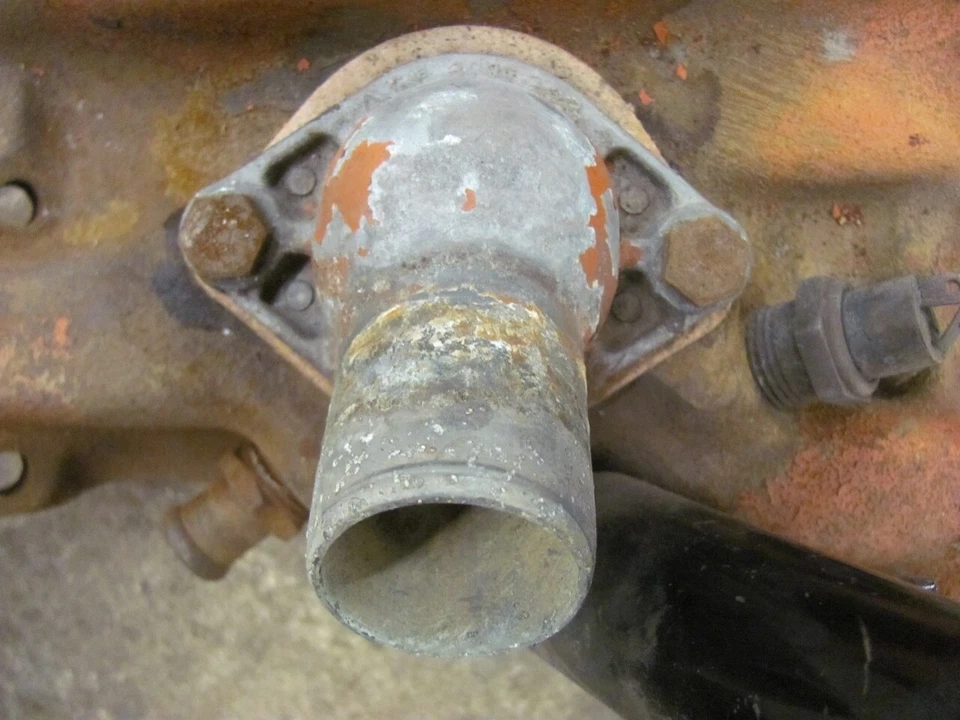 Chevrolet Chevy II 283 V8 1965 65 colector de admisión de hierro 3866922 L-7-4 Foto 4 de 4