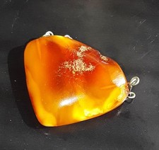 Natural Baltic amber 6 gr g yellow red heart charm pendant gems gemstone USSR