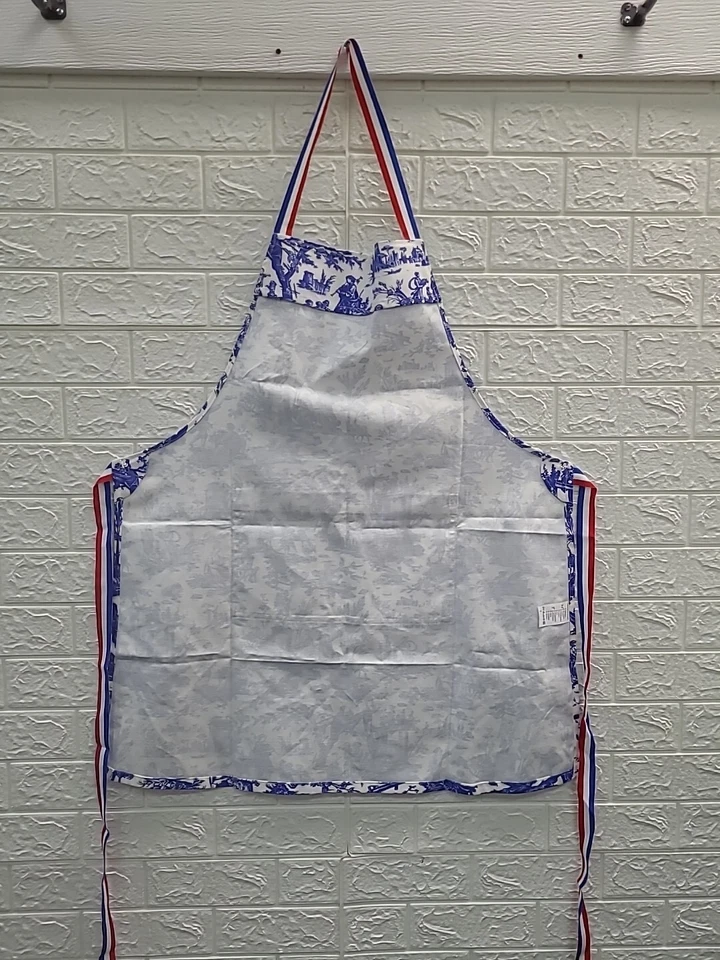 Nuevo Delantal MollyJWilk Pastelería Francesa Toile de Jouy Azul 33L x 10.5W Foto 3 de 4
