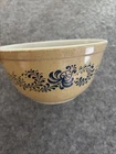 Beautiful Vintage PYREX Mixing Bowl Homestead Pattern #402 1.5 Quart Blue Brown