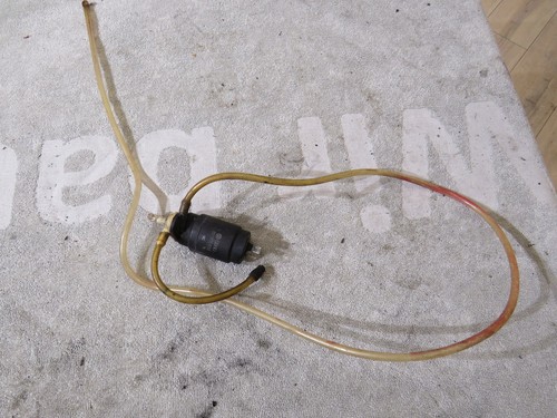 VW Golf 2 II Wischwasserpumpe 191955651