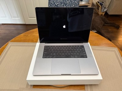MacBook Pro 16  M2 Max 12-Core 38-Core GPU 32GB RAM 4TB SSD 2023 USED Great Cond