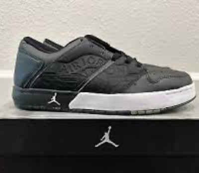 Vintage Air Jordan Nu Retro 1 niedrige Turnschuhe schwarz weiß Herren Größe 9 UK