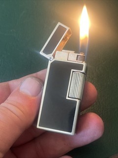 Vintage Silver Plate And Black Lacquer Dunhill Rollagas Lighter Small Size