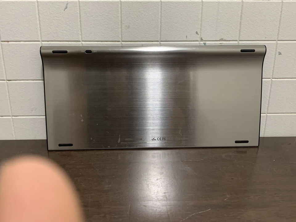 Arteck Bluetooth Wireless Keyboard Stainless Steel Ultra Slim Portable HW086 - Image 3 of 3