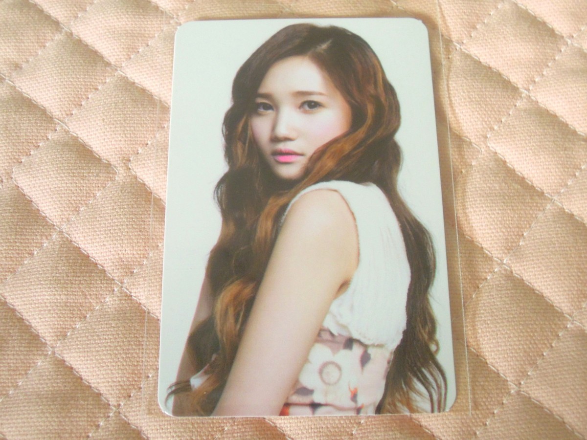 HELLO VENUS 1st Mini Album トレカ NARA ver. Yoo Ara) Hello Venus 1st Mini Album Venus Photocard K