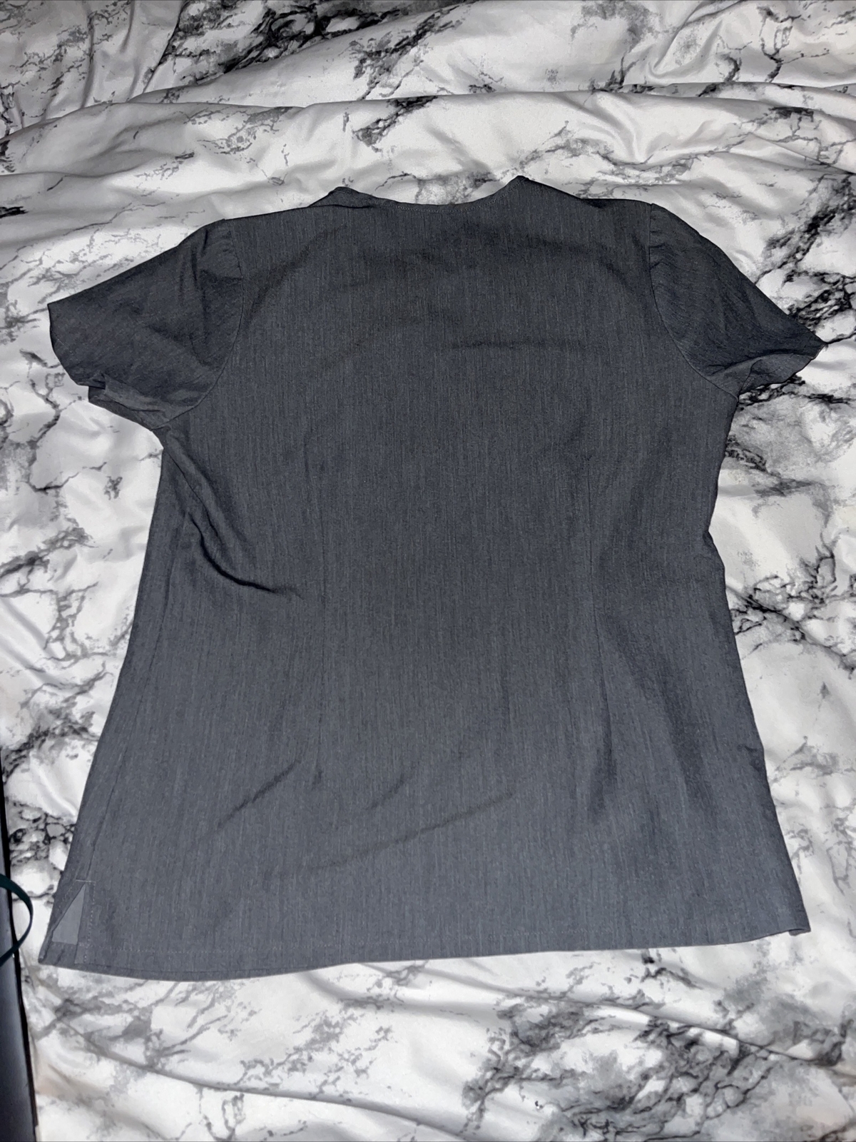 Two Figs Technical Collection Scrub Top Women Siz… - image 2