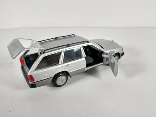 Mercedes-Benz 200TD 300TD Turbo 4Matic Conrad Modell 1:35 Diecast No. 1503 - Picture 9 of 12