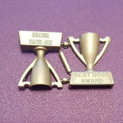 1971 BEST BOSS AWARD Trophy #2 VINTAGE CRACKER JACK PRIZE Z-1364 mint
