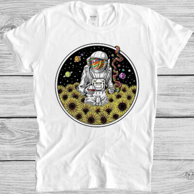Psychedelic Astronaut Sunflowers Vintage Cool Gift Tee T-Shirt 2336