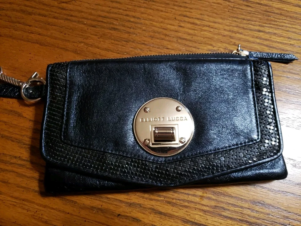 Vintage Elliott Lucca  Black Leather Wristlet  Wallet  Clutch - Image 4 of 4