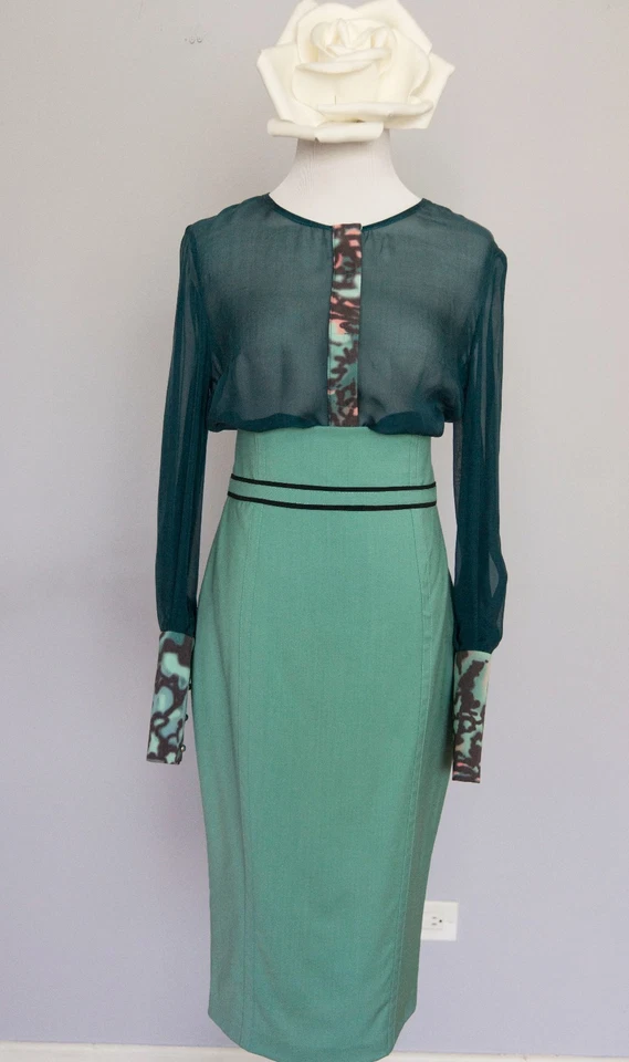 Womens Handmade 100% Wool Skirt Size Medium