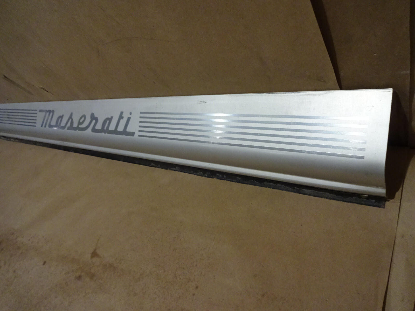 Maserati 4200 - LH Underdoor Moulding / Kick Plate - P/N  386100313