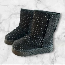 Women's Sparkling Rhinestone Boots.