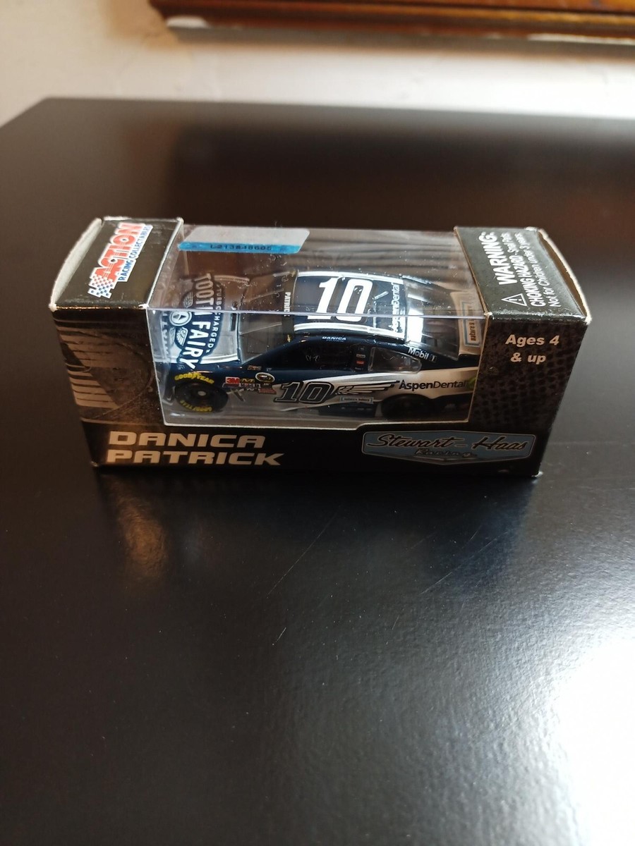 DANICA PATRICK Aspen Dental NASCAR ミニカー advanced-order-danica-patrick-