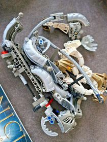 Lego Bionicle 8596 Takanuva Titans 100% complete with box and instructions Avohk