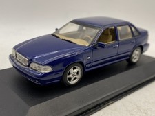 MINICHAMPS Volvo S70 Saloon 1998 blue metallic 1:43 Diecast modelcar
