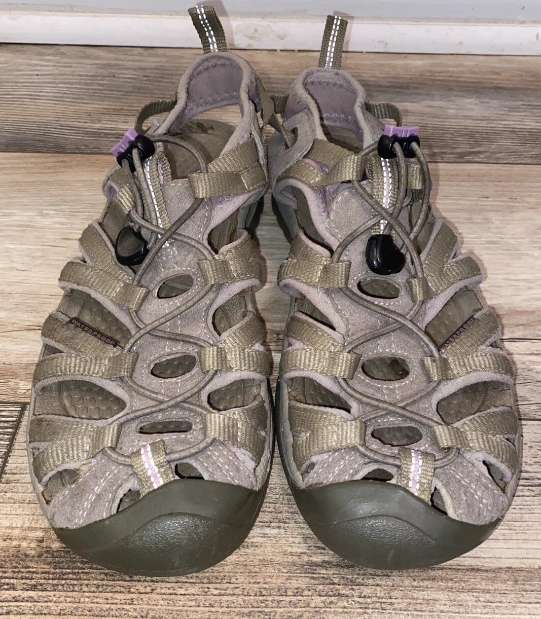 Sandali Keen Whisper donna taglia 8 impermeabili pescatore scamosciato rosa e grigio