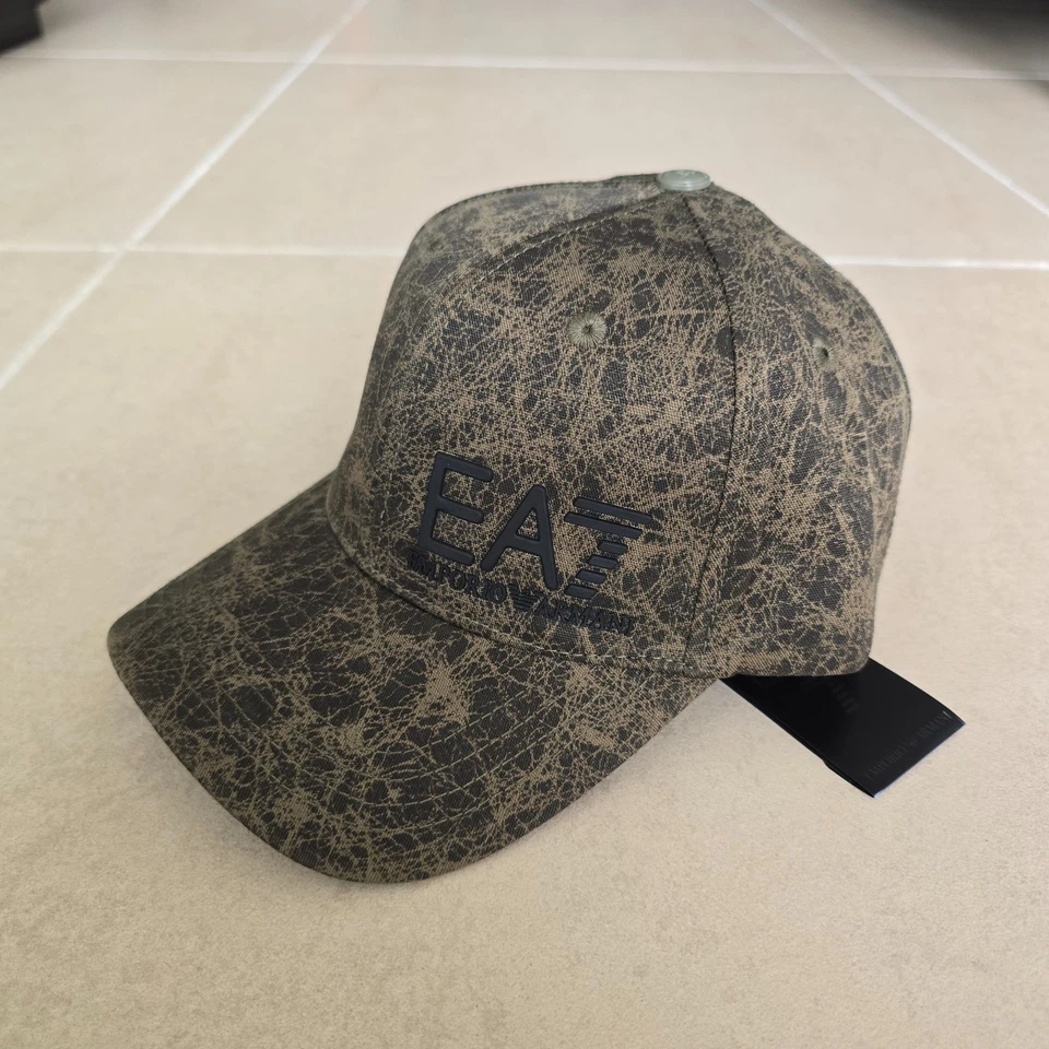 Gorra verde para hombre EA7 Emporio Armani Foto 2 de 3