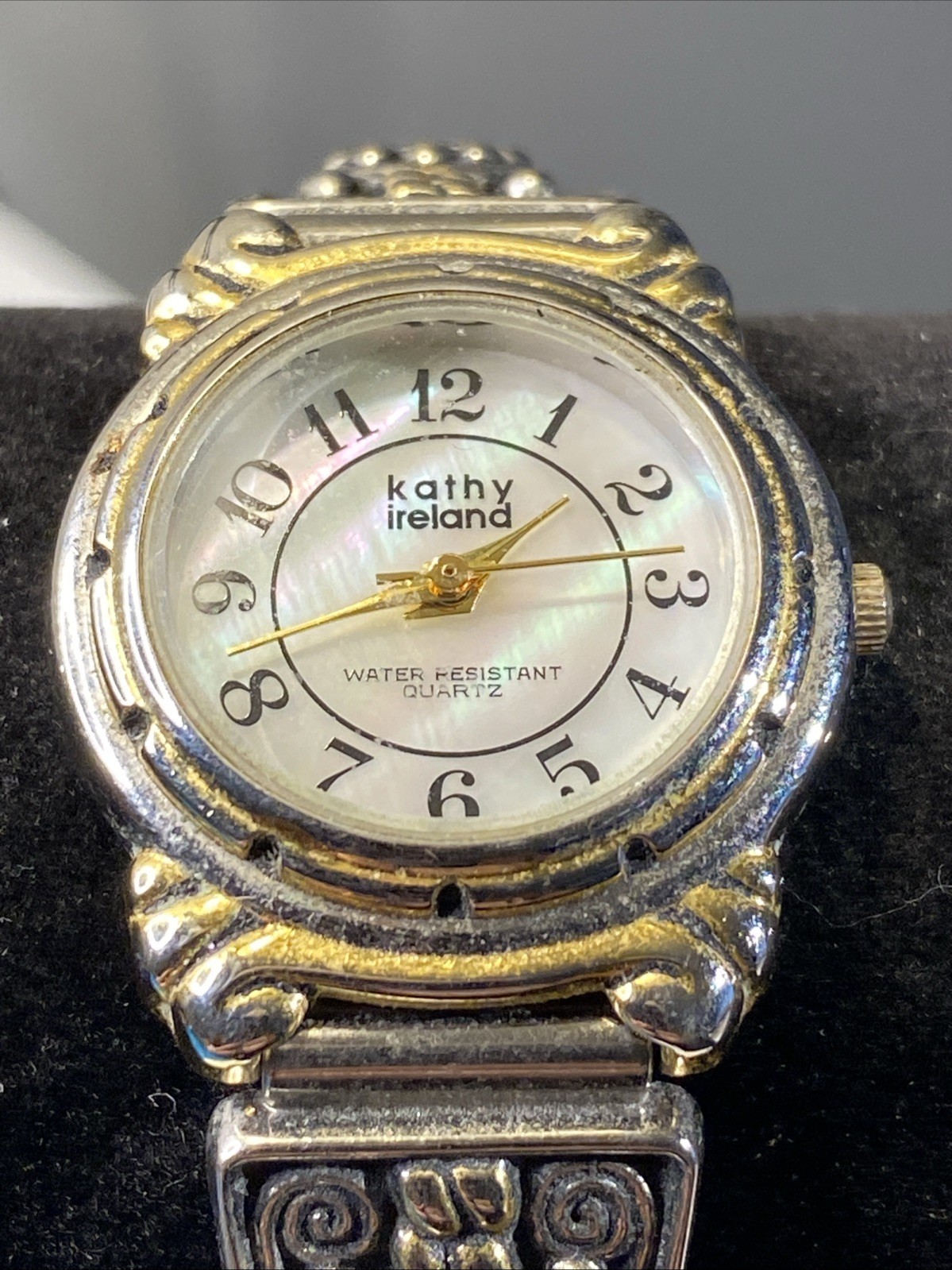 Women's Kathy Ireland Watch K1658 Analog Quartz 2 Tone New Battery
