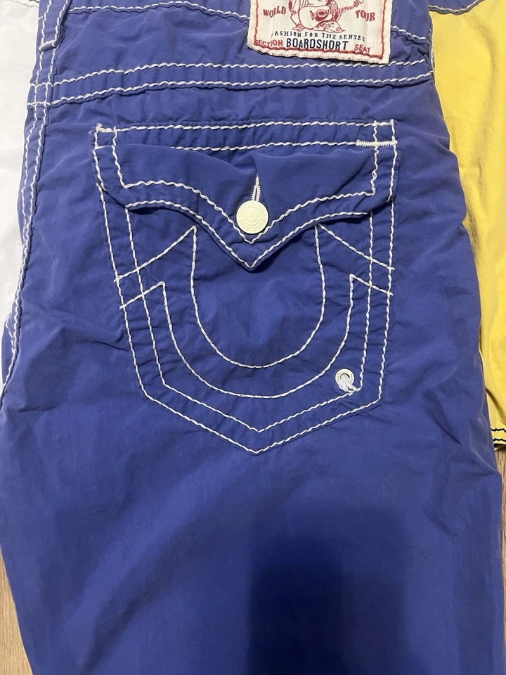 Y2K Vintage True Religion Big T Board Shorts Talla 38 Lote de 3 Pantalones Cortos de Natación Surf Foto 2 de 4