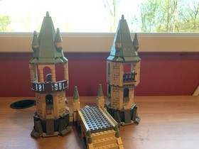 LEGO Harry Potter: Hogwarts (4867) Retired Set 99% Complete
