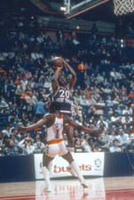 Michael Ray Richardson of the New York Knicks 1980's Basketball photo 9