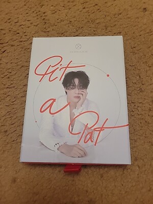 XIA pit a pat (PHOTOCARD, CD, AND PHOTOBOOK)