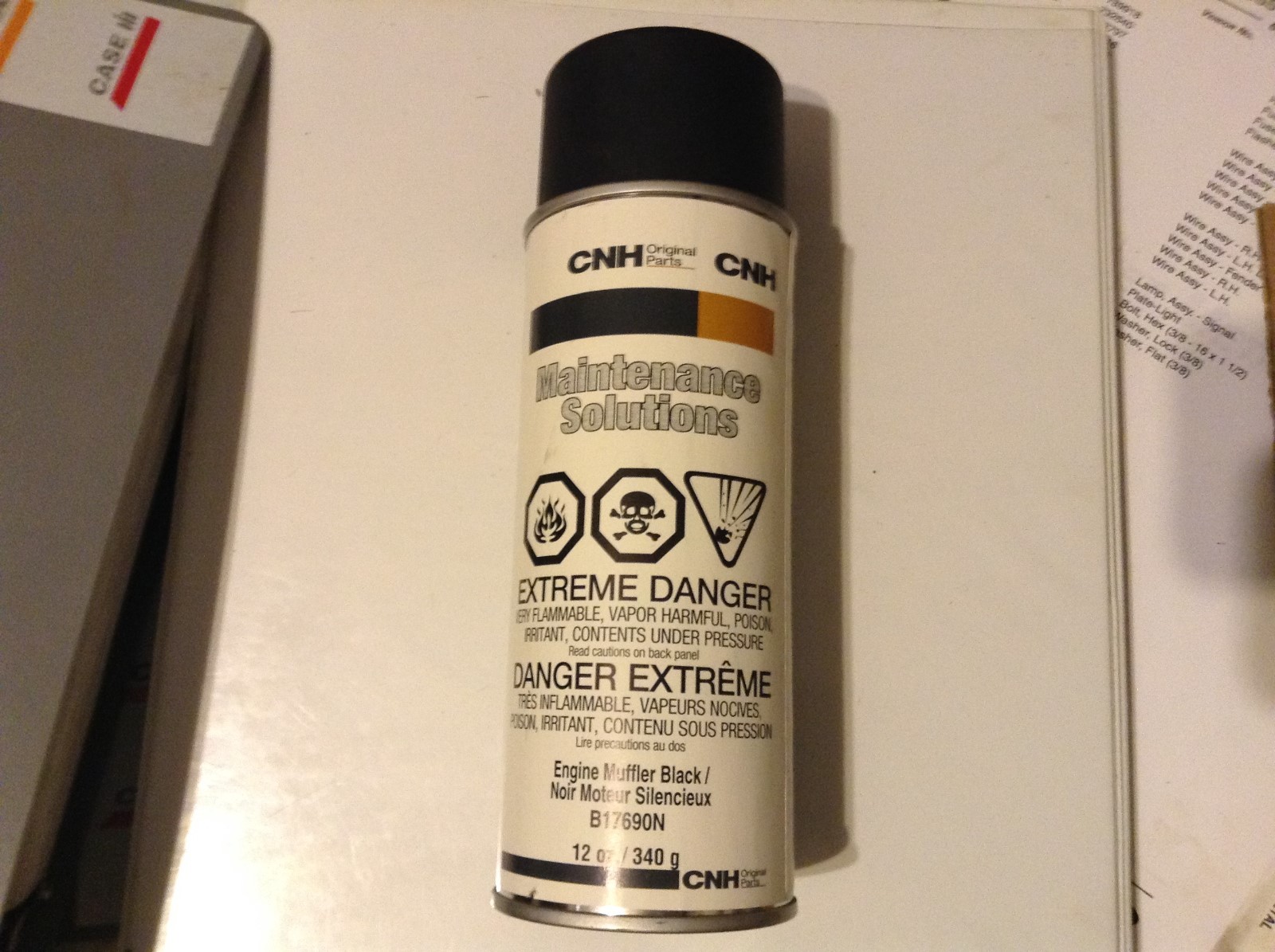 B17690N A New Spray Can of Engine Muffler Black Paint For IH & CaseIH Tractors eBay