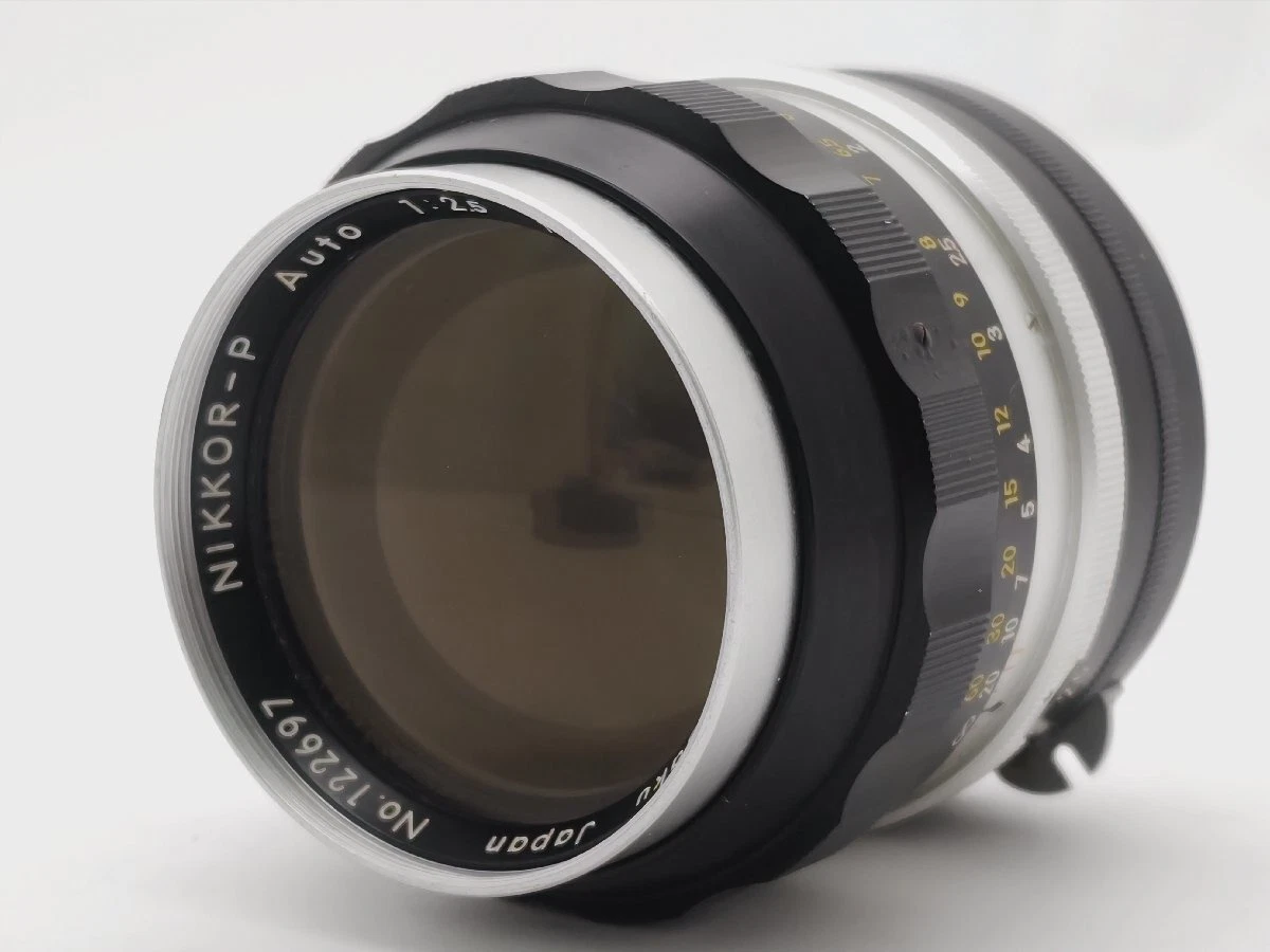 NIKON Nippon Kogaku NIKKOR-P Auto 10.5 cm F2.5 Non-Ai 9-blade