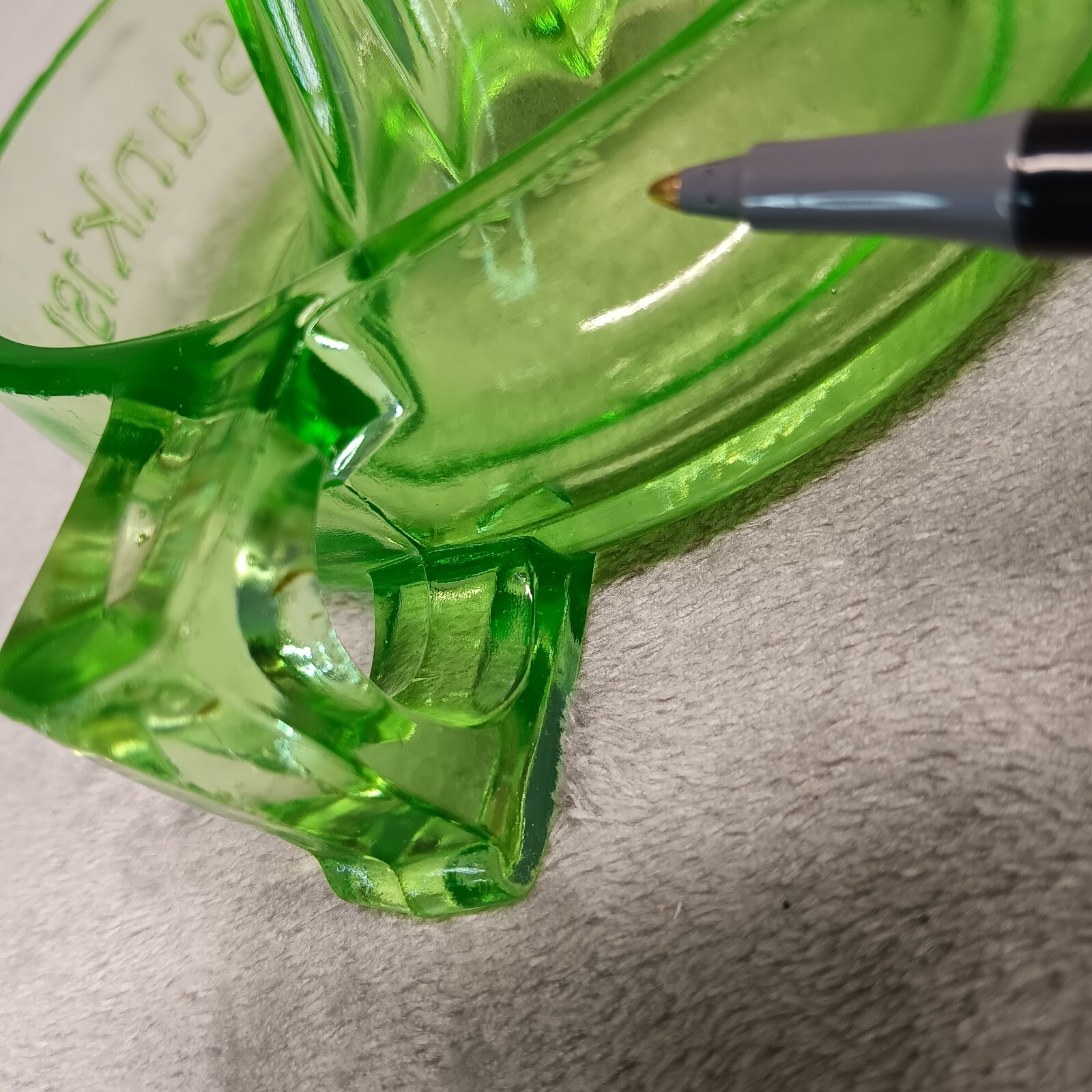 Sunkist Green Uranium Glass Citrus Orange Lemon Juicer USA Depression Era