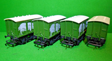 Hornby OO Gauge R009 12T Closed Vans R216 Prime Pork Wagons x4 Complete