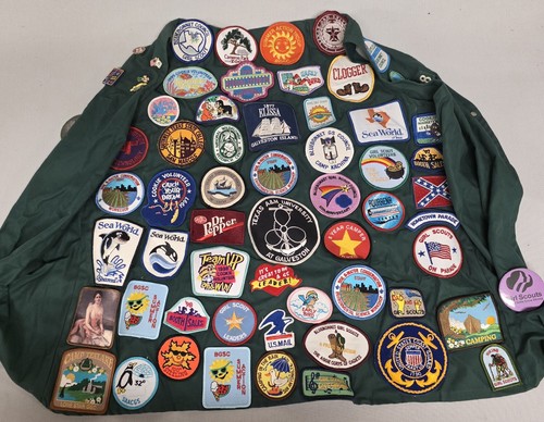 Adult Leader Vintage 1990’s 2000’s Girl Scouts Green Vest with Tons of Patches